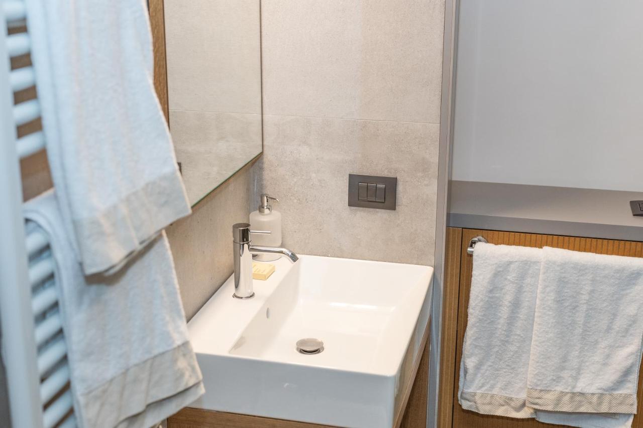 Castel Sant'Angelo Luxury Rooms & Tour Rome Exterior photo